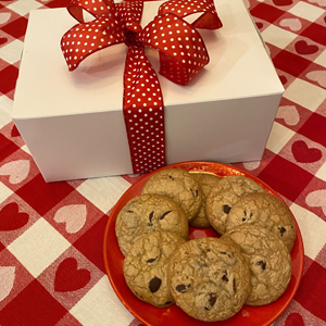 *Valentine's Day Chocolate Chip Cookies 2 Dozen